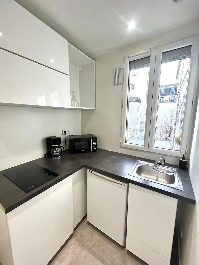 Cosy Calme Et Tres Bien Situe Apartment Paris