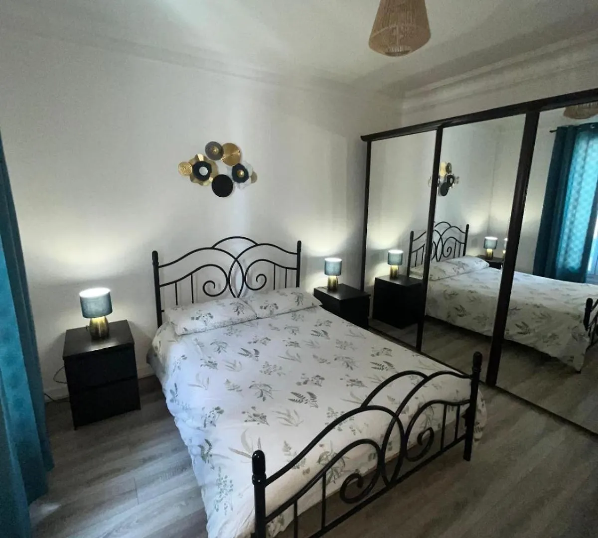 Cosy Calme Et Tres Bien Situe Apartment Paris